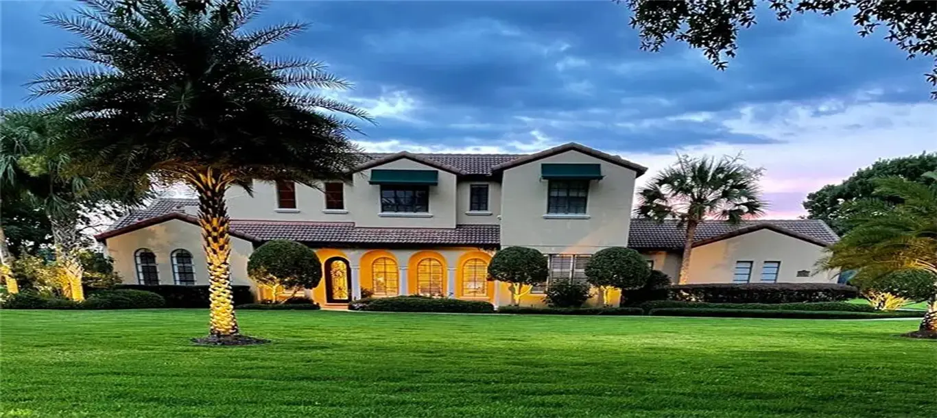 Clean windows in Eustis evening light